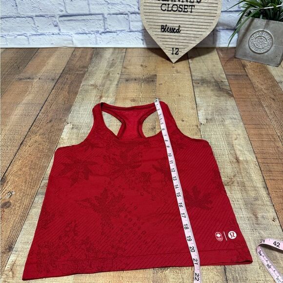 lululemon Women's Team Canada Swiftly Tech Racerback 2.0 Waist Length COC logo - Picture 7 of 11